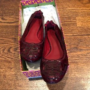 🎉2X HP🎉Tory Burch Reva Cranberry Croc Flats